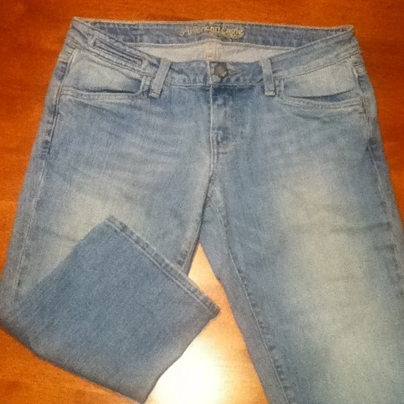 Jean capris by American Eagle size 6