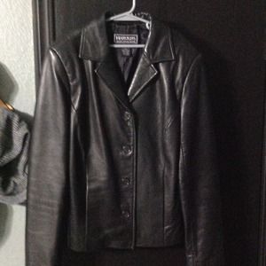 Harolds short leather coat.....excellent condition
