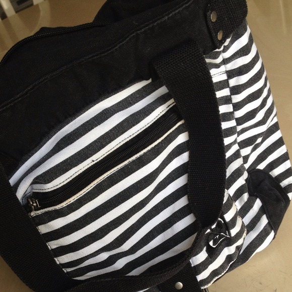Roxy purse