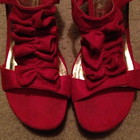 Classified Red Wedges - Picture 4 of 4