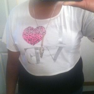 Love crop top