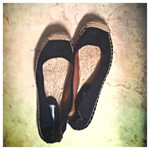 Steve Madden Black "Napa" Espadrille Flats