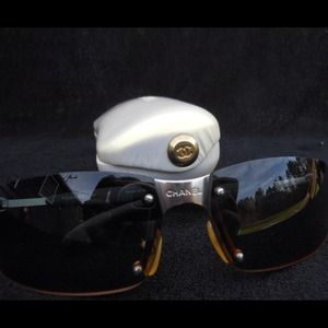 Chanel sunglasses . Brown tint