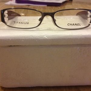 SOLD🍄🍄🍄Authentic Chanel frames