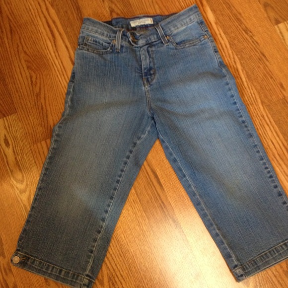 Capris