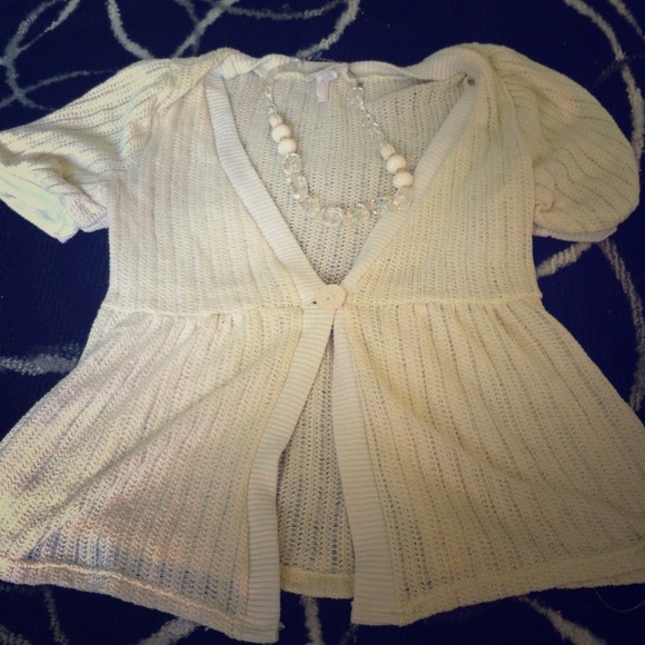 🚫SOLD🚫💛Beautiful pale yellow cardigan💛