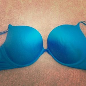 SOLD 36DD Victoria's Secret Very Sexy push-up bra