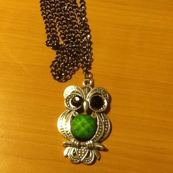 💝Green owl necklace