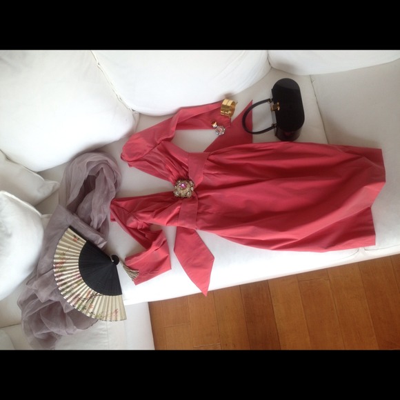 My Reality Show Interview Outfit' - Picture 1 of 1