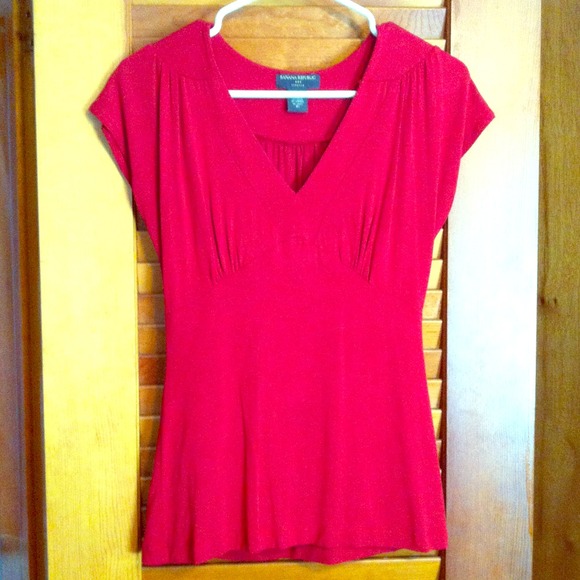 Red stretchy top!