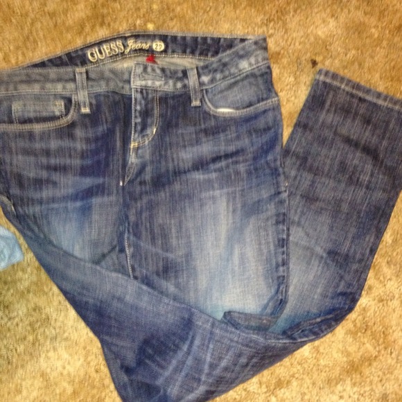🚫Sold🚫 Guess Jeans 29