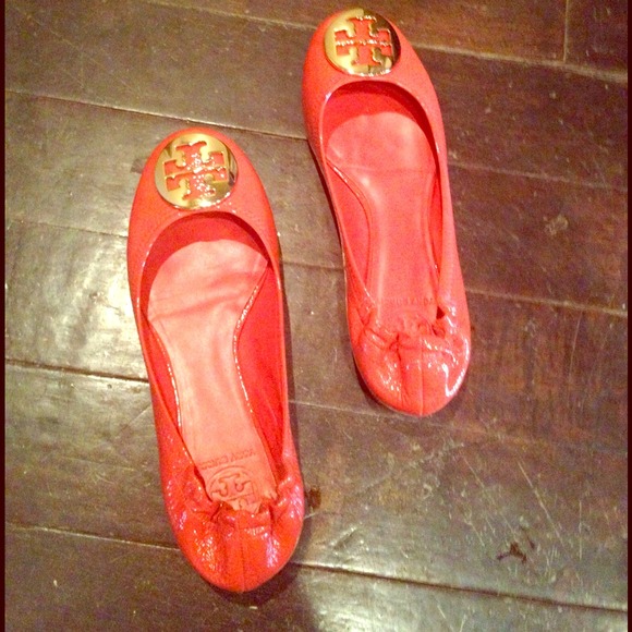 Tory Burch orange tumbled reva flats size 8