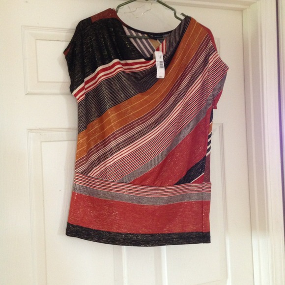 ❎SOLD❎Multi colored sparkly shirt