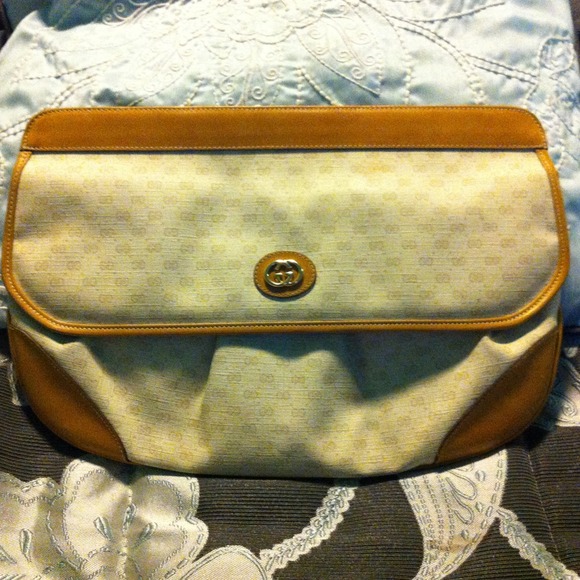 Vintage authentic Gucci hand clutch or trade