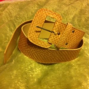 Faux snake tan belt🐍