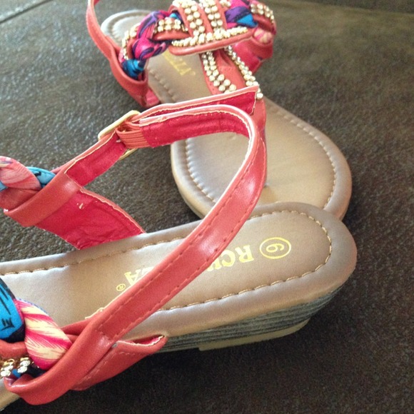 Brand New Glam Sandals - Picture 3 of 3