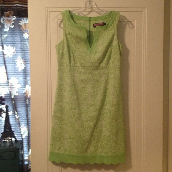 Gorgeous Vineyard Vines dress