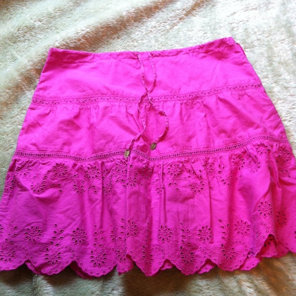 Pink AE skirt