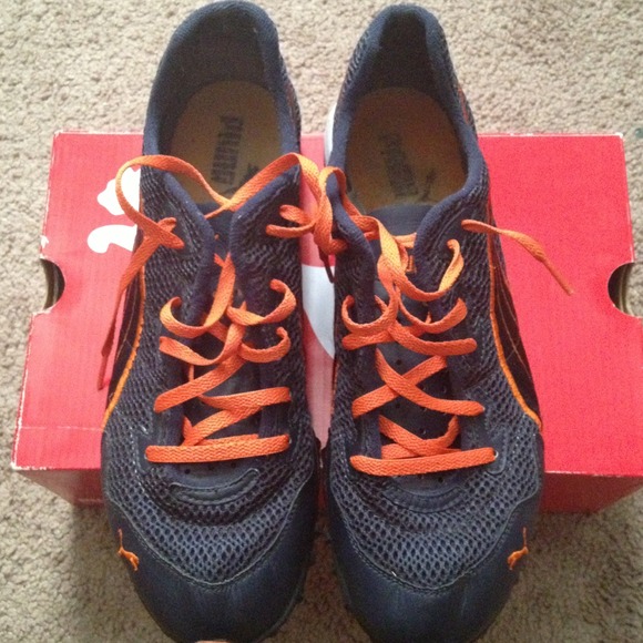🔴SOLD🔴Pumas - Picture 3 of 3