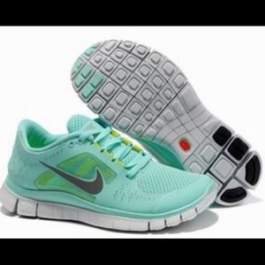 💲SOLD ❗❗❗ BRAND NEW - Nike Free Run / Size 8 .
