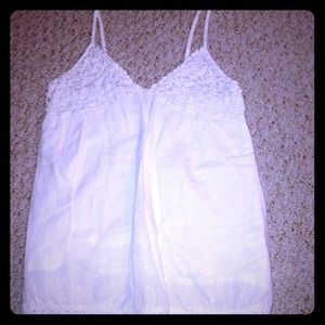Beautiful white tank top with lace&crochet detail