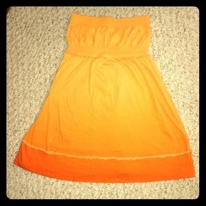 Shades of orange tube top