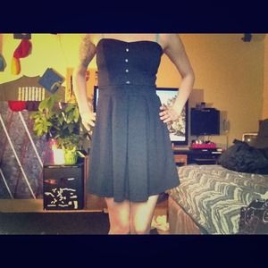 Cute little black dress