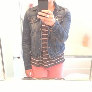 Gap 1969 denim jacket!!