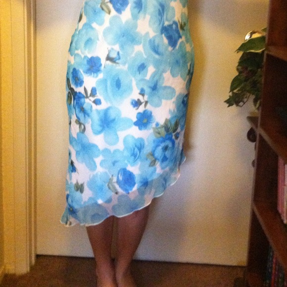 Spring Dress - Picture 2 of 4