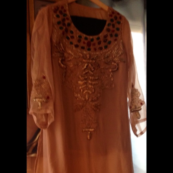 Pakistani dress - Picture 1 of 2