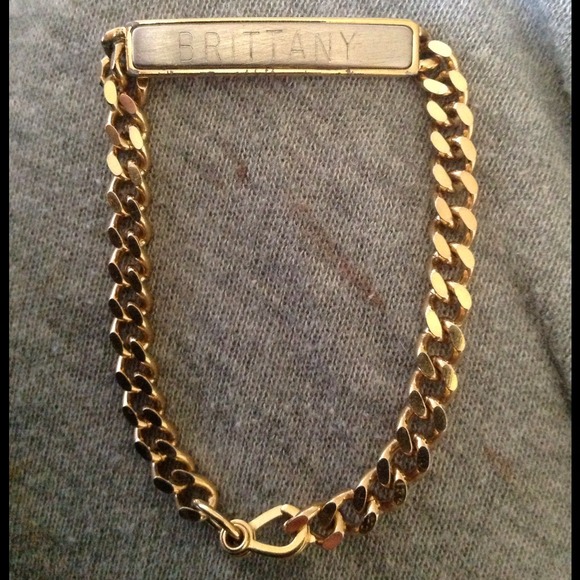 💥Reduced💥Gold w/silver plate bracelet "Brittany"