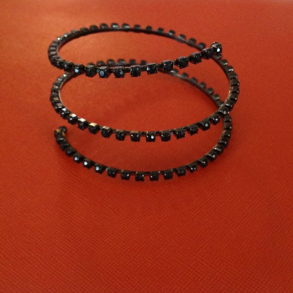 Black rhinestone bracelet