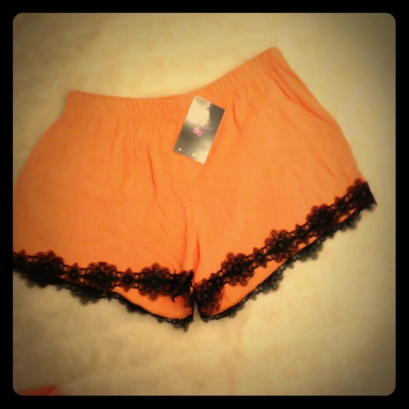 Lace Peach Cooley Shorts