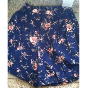 Floral high wasted shorts