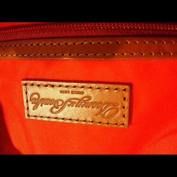 Dooney & Bourke brand new handbag. - Picture 2 of 4