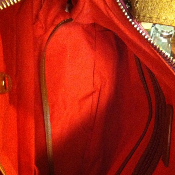 Dooney & Bourke brand new handbag. - Picture 3 of 4