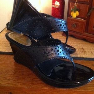 Cole Haan slide sandals black patent color