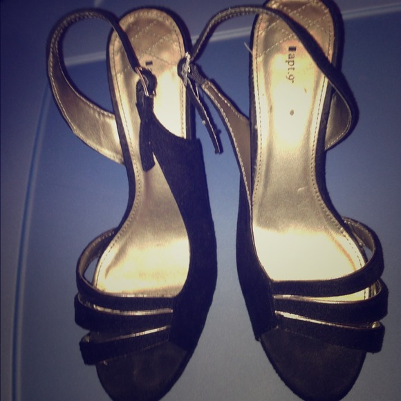 Apt 9 heels. Purchased from Kohls