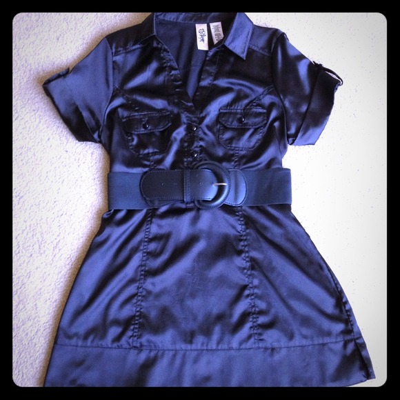 NWOT- Black Silk like shirt dress with belt