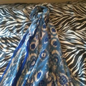 Blue scarf
