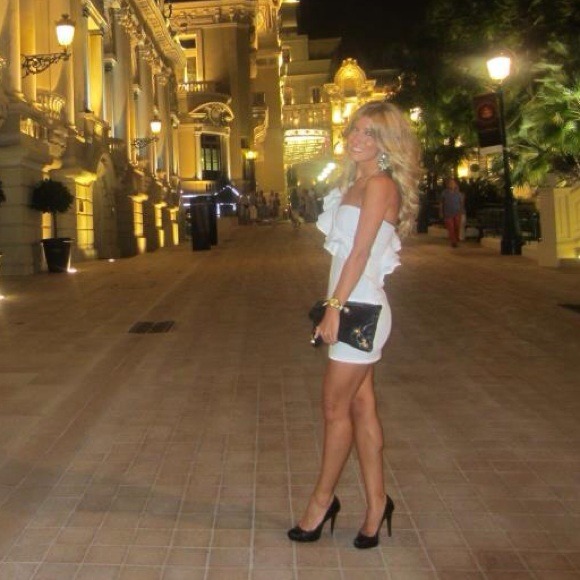 Dresses & Skirts - One Shoulder Ruffle Dress