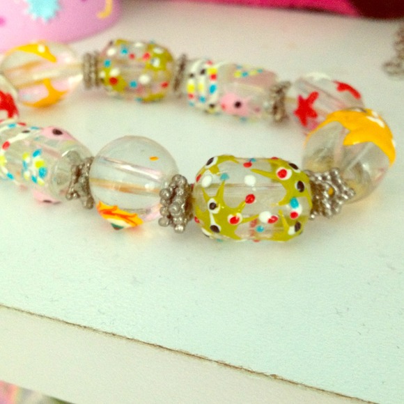 Never worn, gorgeous glass bracelet! - Picture 1 of 3
