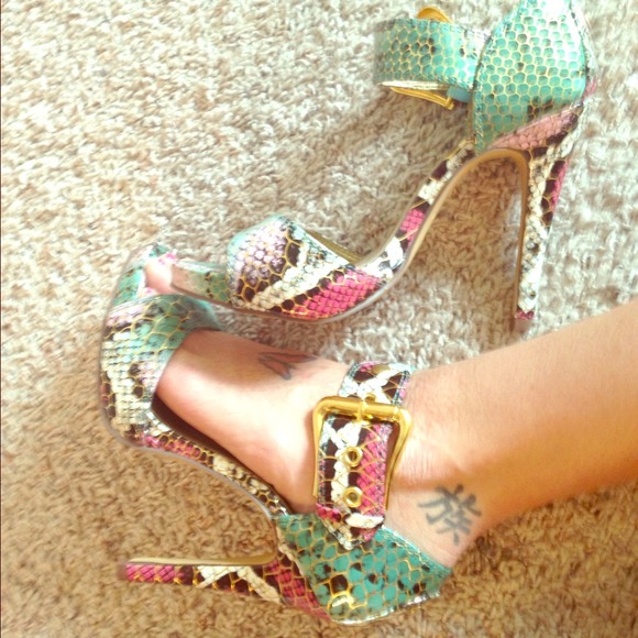 Multi Summer Colored Snake Skin Brand New Heels