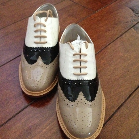 Wing Tip for ladies. Shoes