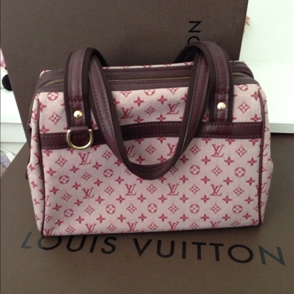 Authentic Louis Vuttion Monogram Josephine PM bag