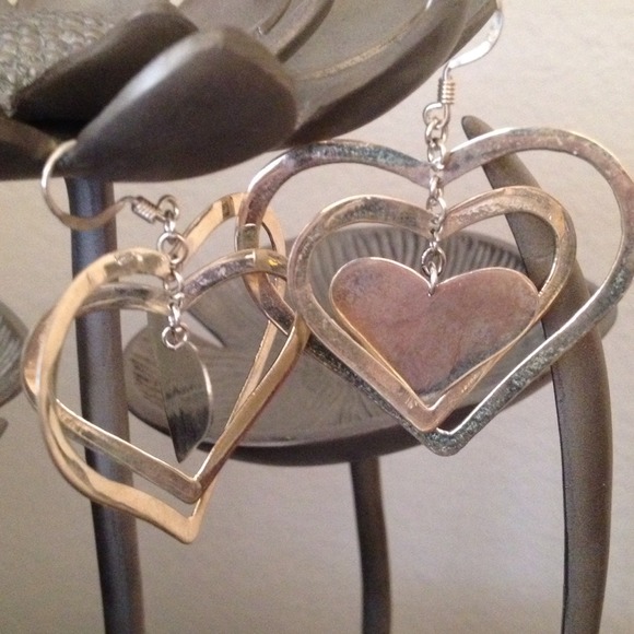 🔖SOLD IN BUNDLE🔖Vintage Silver Earrings - Picture 3 of 4