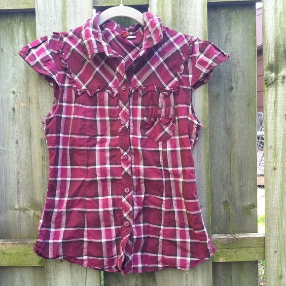 H&M plaid shirt with ruffles