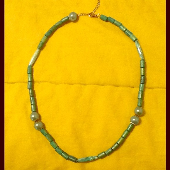 Teal Beaded Necklace - Picture 1 of 2