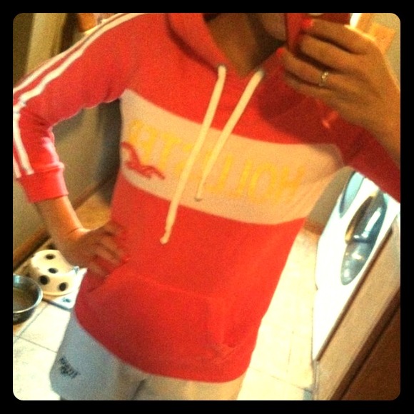 Hollister 3/4 sleeve hoodie