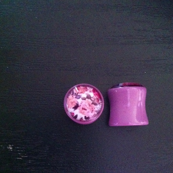 Subdued mauve vintage floral double flared plugs